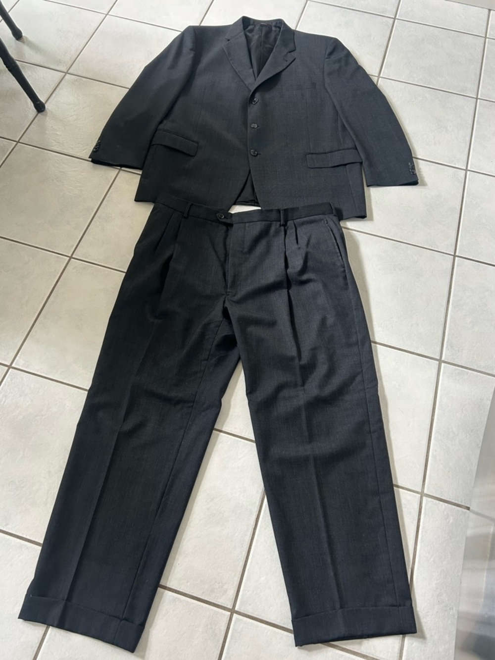 Joseph Abboud Men's Black Two-Piece Suit